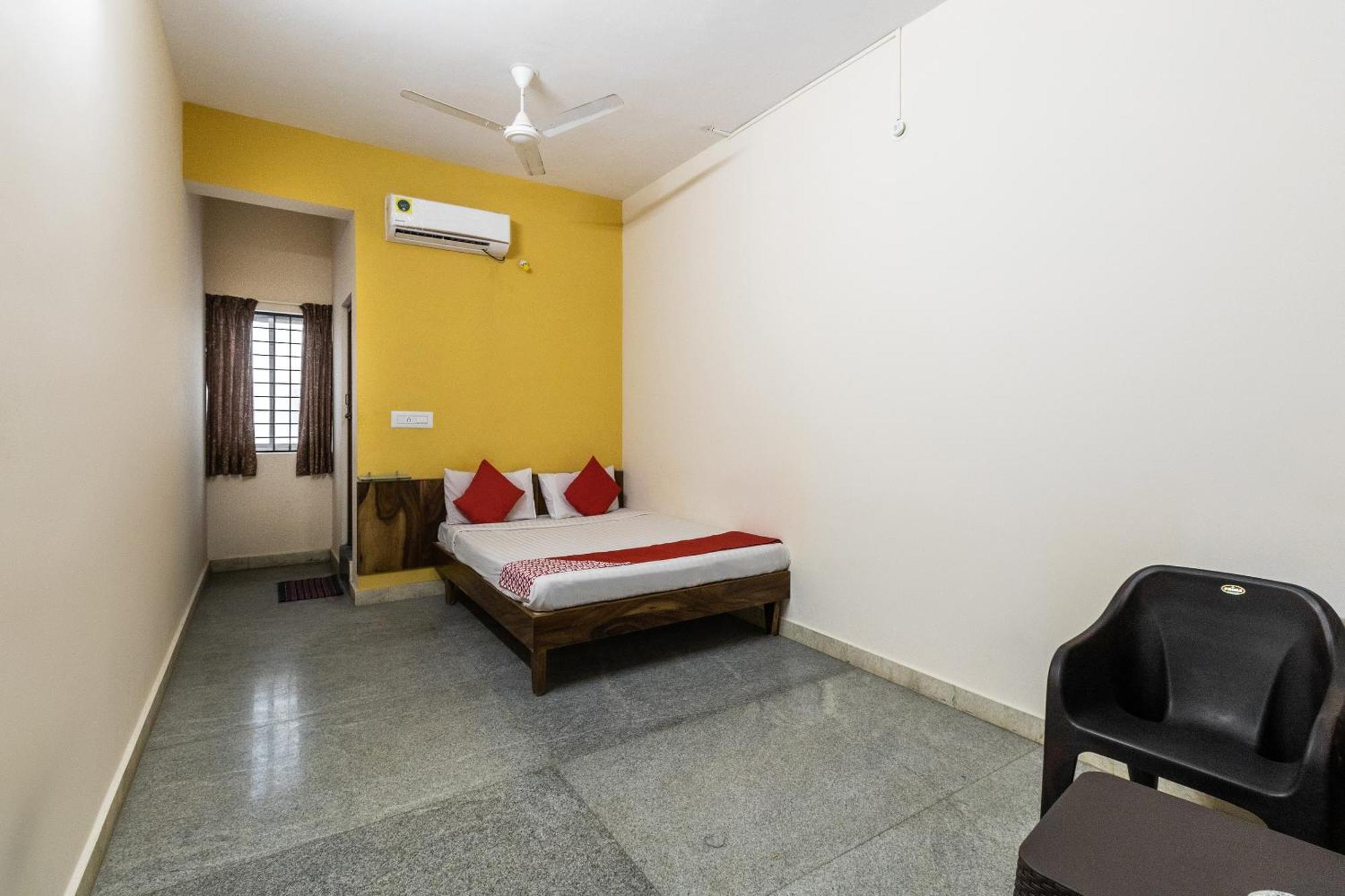 Hotel O Supriya Lodge Hassan Exteriör bild